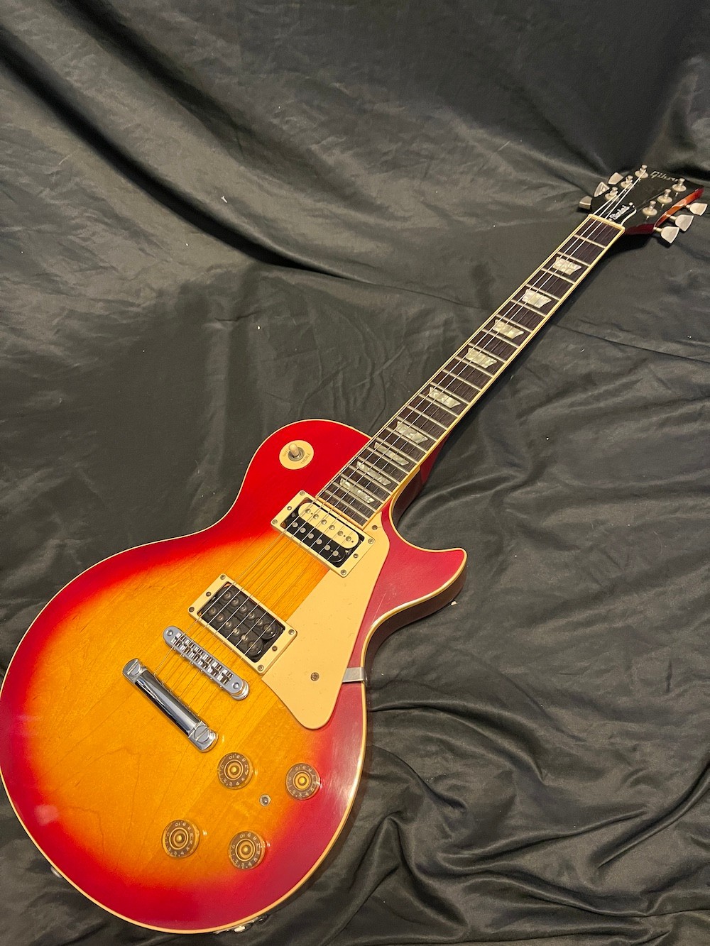 1981 Gibson Les Paul Standard Guitar in Cherry Sunburst W/OHSC
