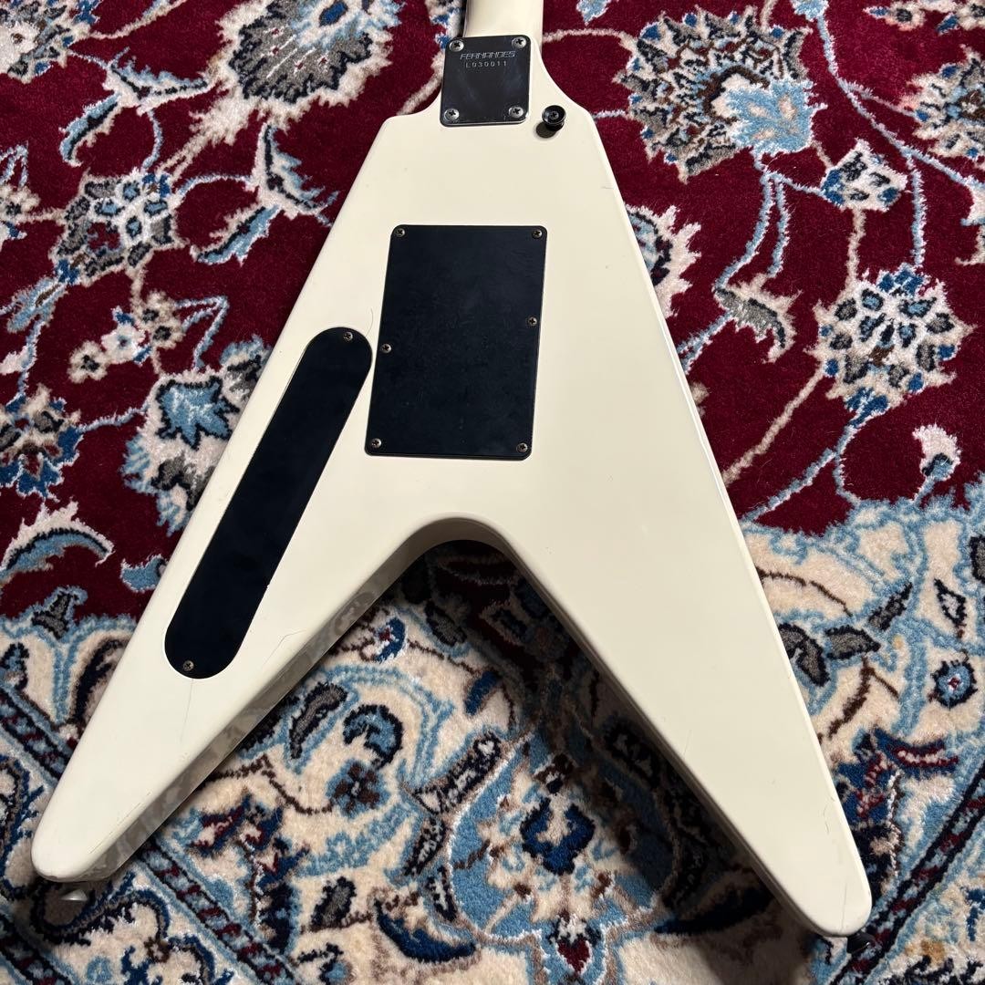 FERNANDES BSV-70 Flying V Electric Guitar 1980s Vintage White Rare Japan