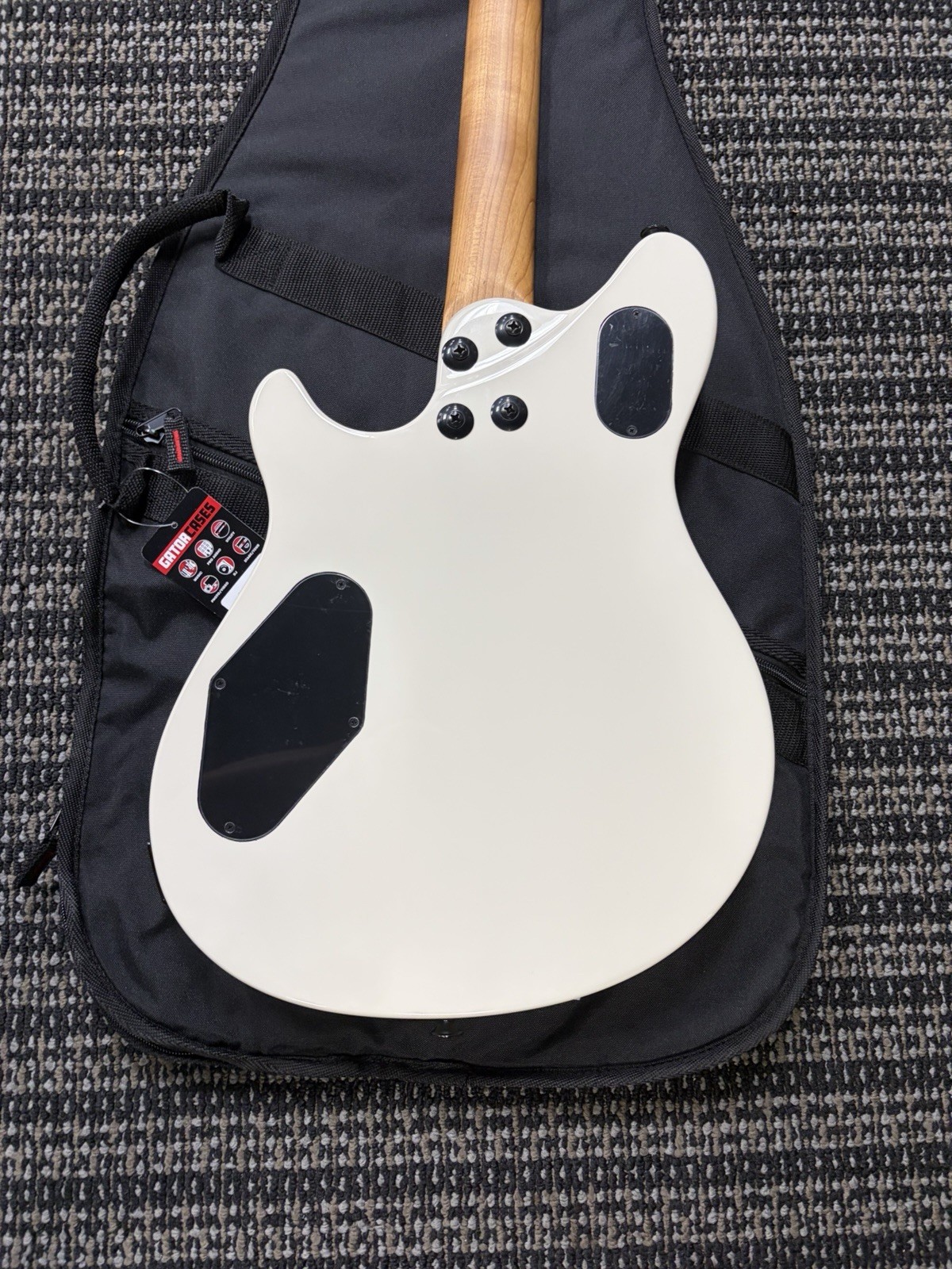 EVH Wolfgang Special T.O.M. Baked Maple Husk White