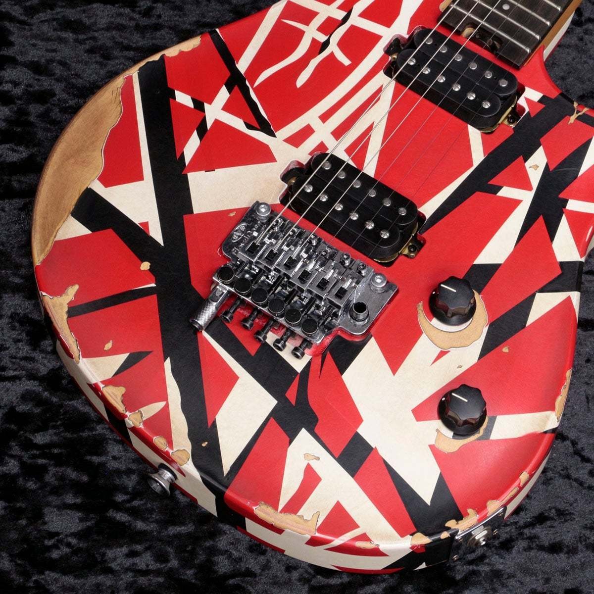 EVH Limited Edition Wolfgang Special Striped Series Ebony FB Red Black and White
