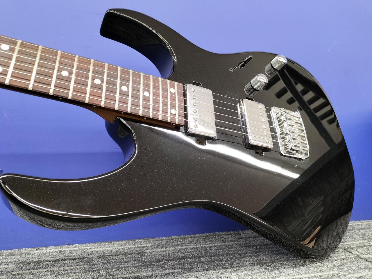 IBANEZ GRG121SP-BKN Electric Guitar-01