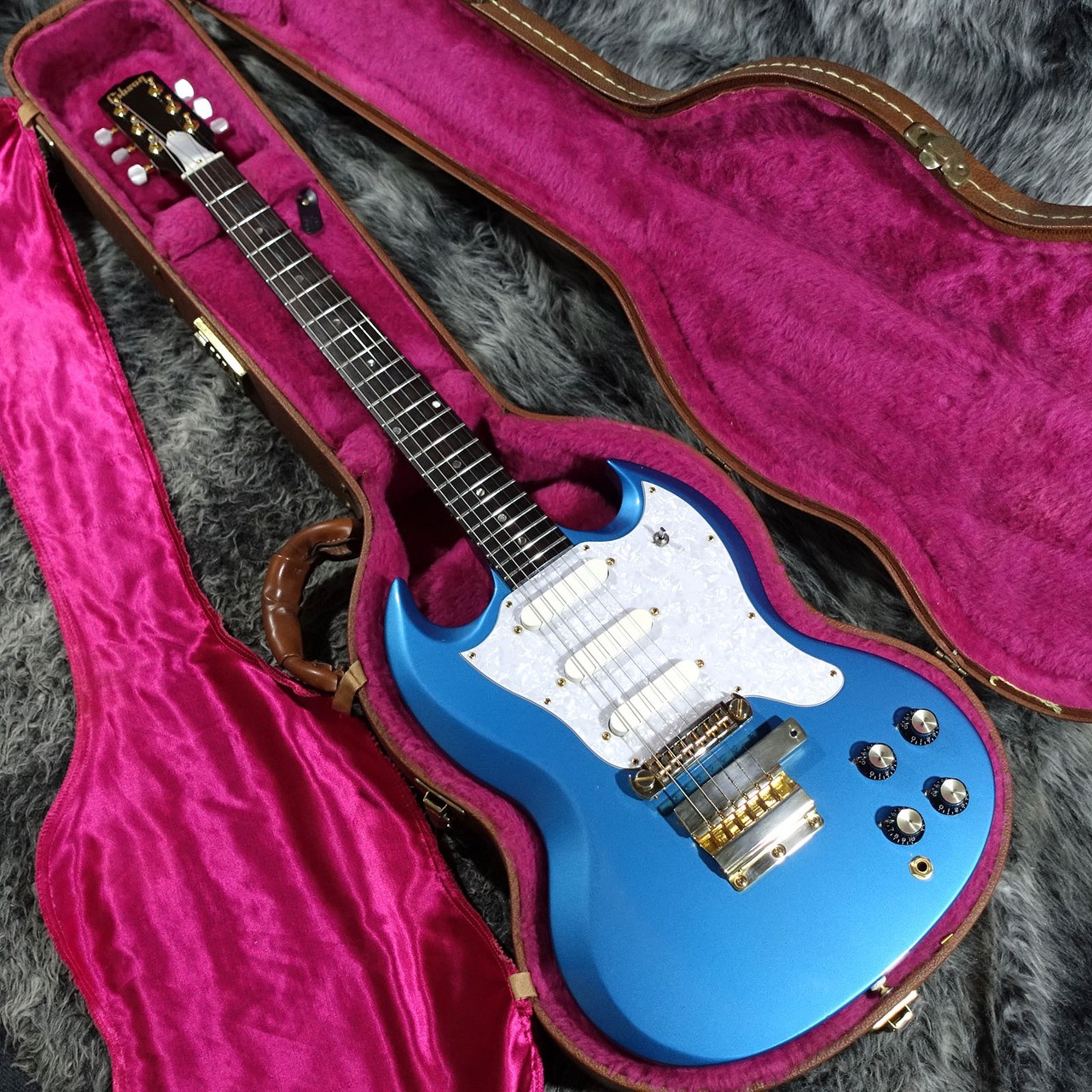 Gibson Melody Maker III 1968 Refinish 3PU SG Shape Used Guitar