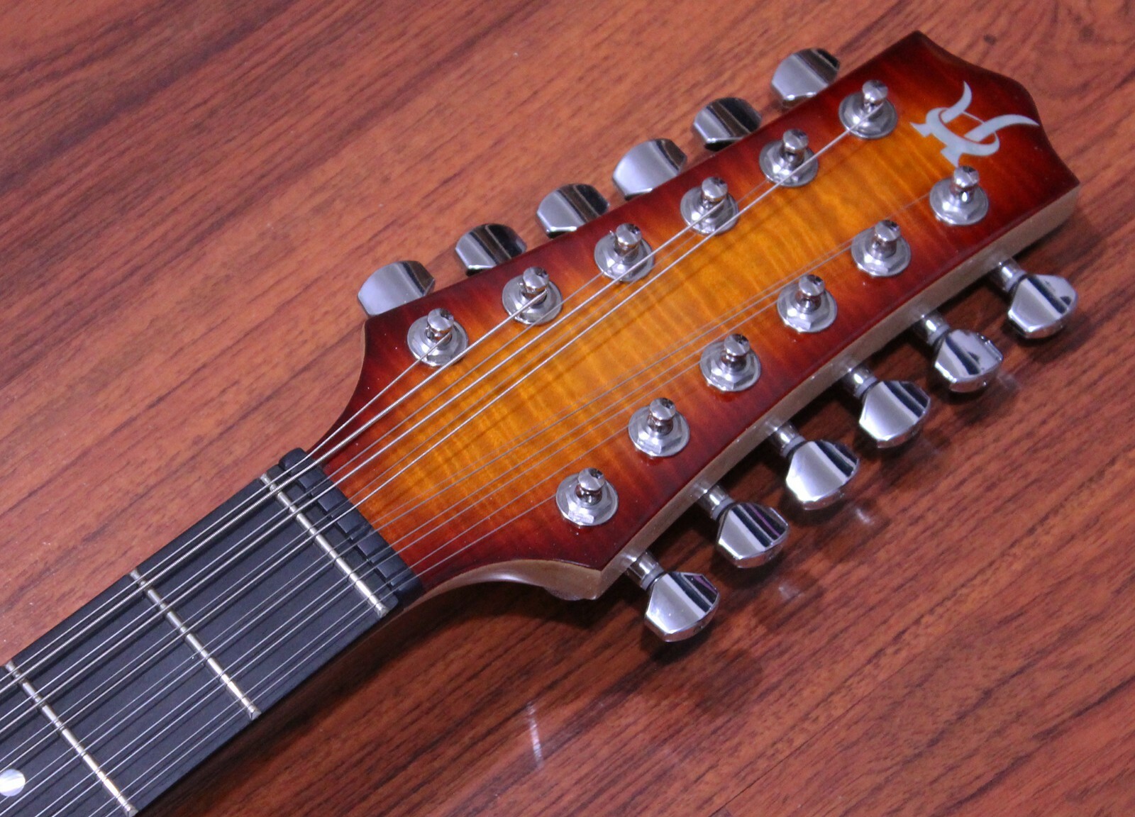 Halo CLARUS 12-string Electric Guitar, Semi-Hollow, Seymour Duncan Pickups