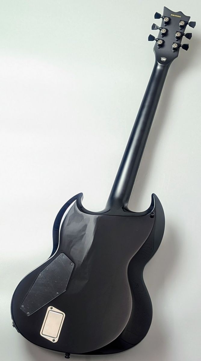E-II / VIPER -Black- Electric Guitar / OUTLET