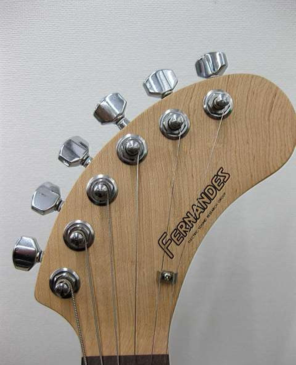 FENDER JAPAN ZO-3P UK Union Jack Guitar Built-in Mini Guitar from Japan