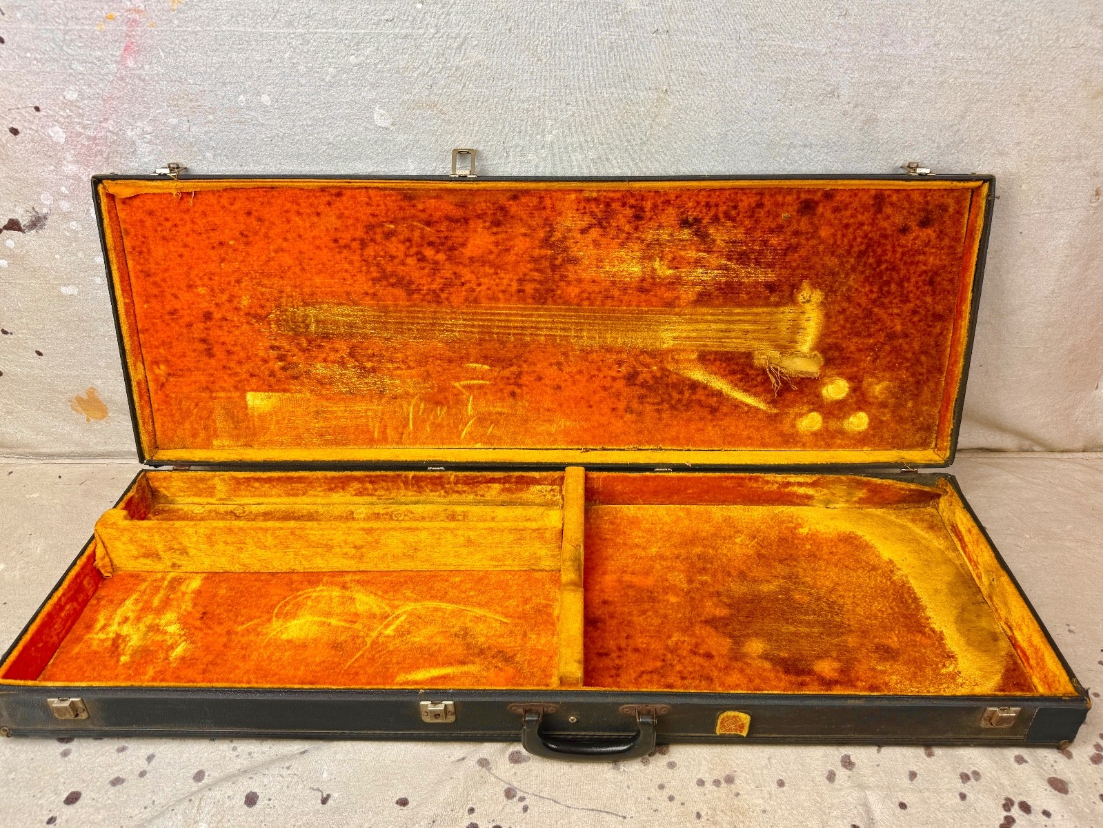 1960’s Gibson Square-Rectangle Les Paul Case Yellow-Gold Interior 1968-1969-1970