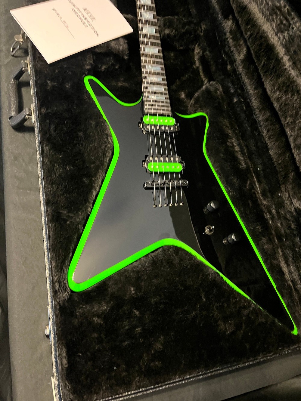 2025 Kiesel V220 Guitar Black W/Racing Green Bevels W/OHSC-MINT!