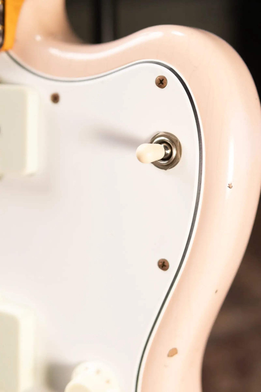 Fender Custom Shop 1963 Jazzmaster Relic Electric Guitar – Aged Shell Pink with