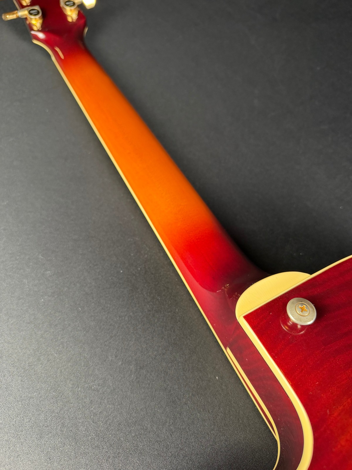 Yamaha AES 1500 Hollowbody Guitar (1994)