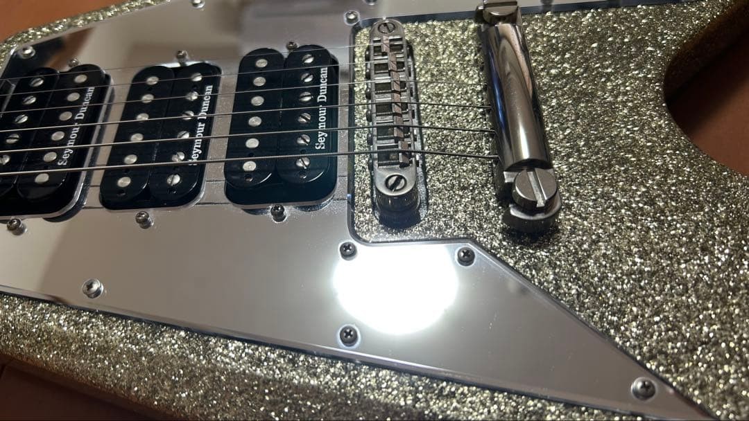 Killer Guitar KG-Triumph-V Seikima II Luke Takamura Model Silver Excellent
