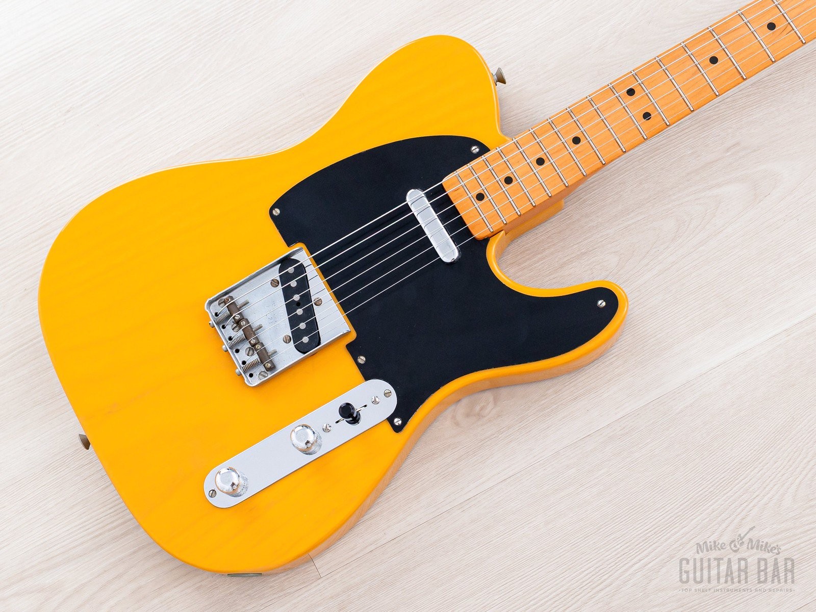 1993 Fender American Vintage ’52 Telecaster, Near-Mint w/ Tweed Case, COA