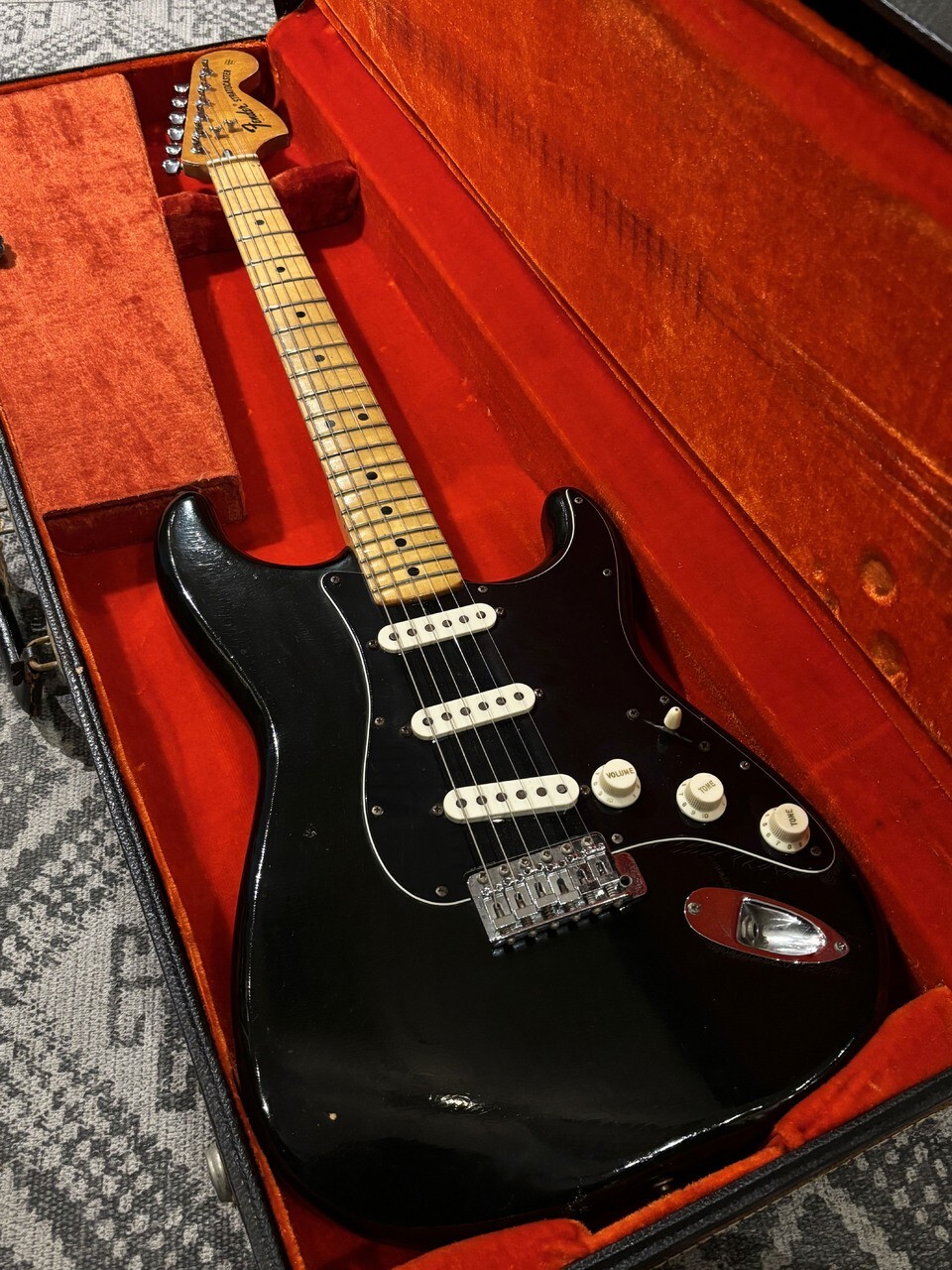 Fender 1976 Stratocaster Black Electric Guitar w/Original Hard Case