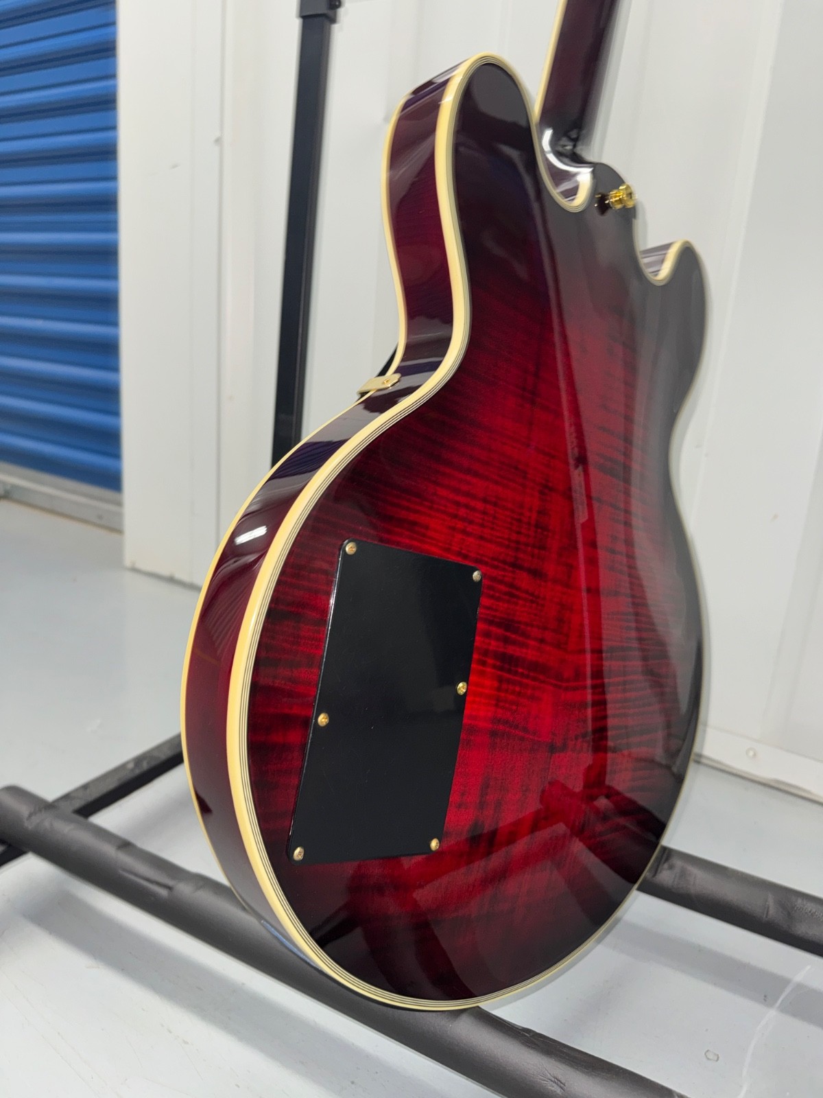 AIO SH-335 Semi-Hollow Electric Guitar – Red Burst