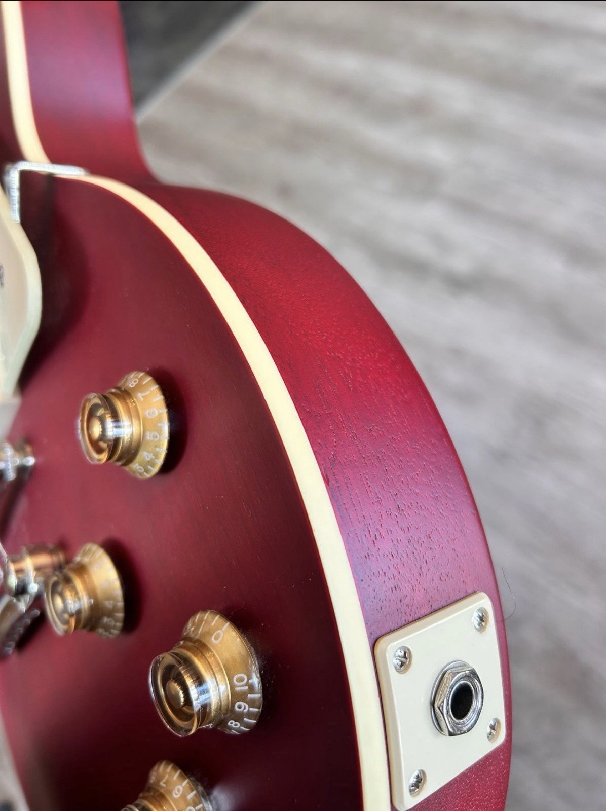 2019 Epiphone Les Paul Traditional Pro IV Worn Wine Red Electric Guitar