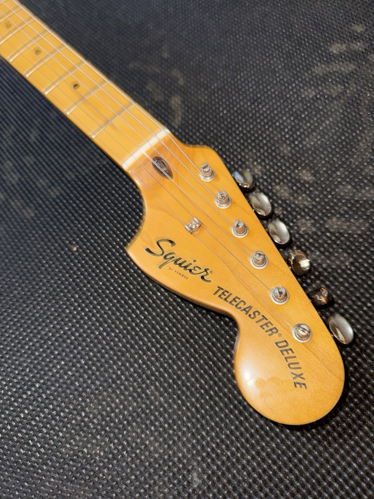 Squier Classic Vibe ’70s Telecaster Deluxe – Olympic White