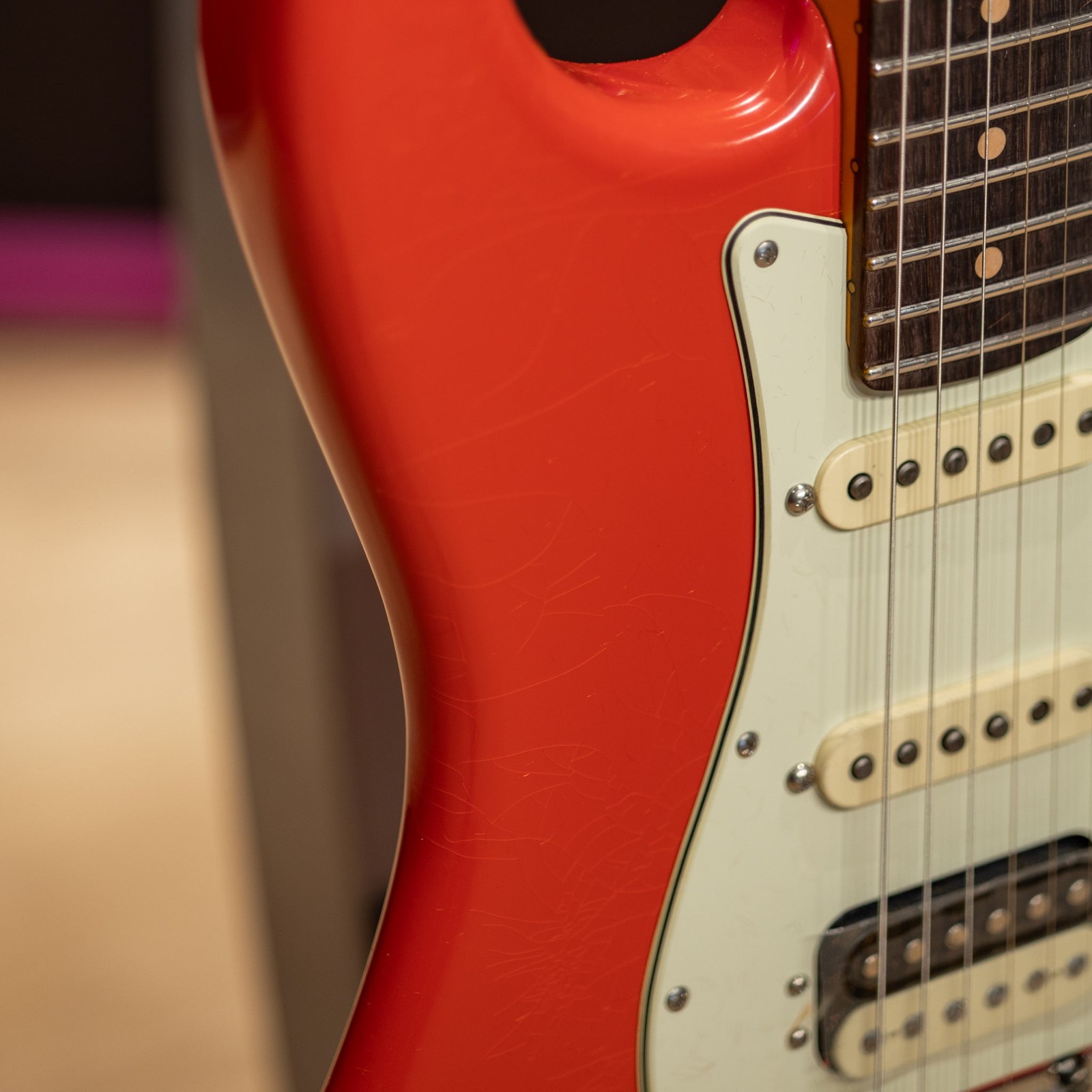 Fender American Ultra Luxe Vintage ’60s Stratocaster HSS – Fiesta Red