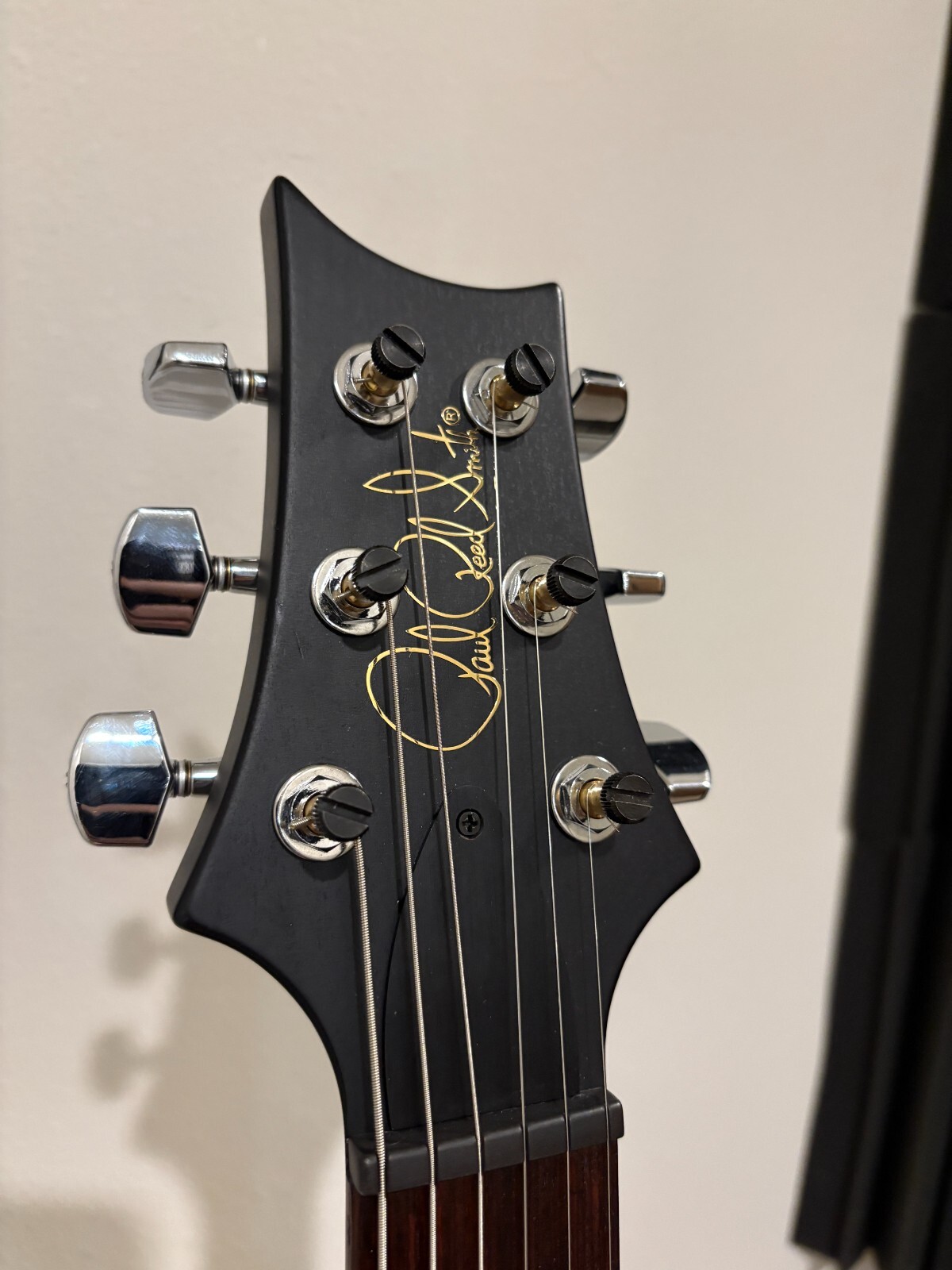PRS CE-24 USA – Amber Sunburst with Black Satin Neck – 2022 with Gig Bag