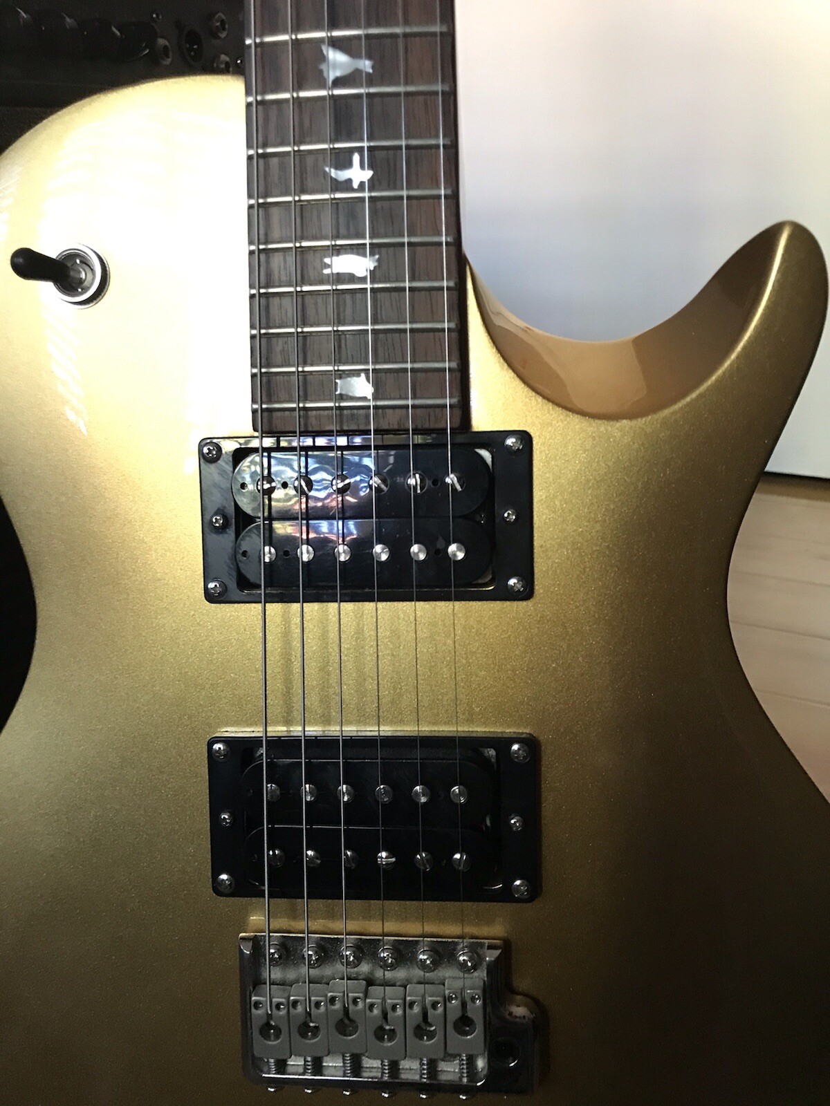 PRS SE Santana Singlecut Trem Egyptian Gold