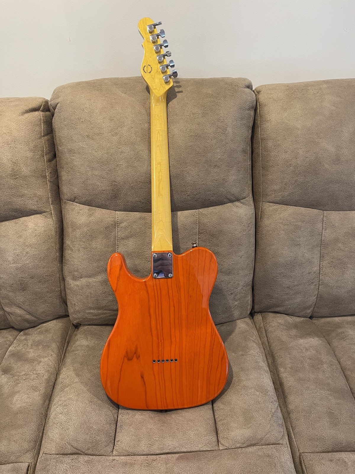 G&L ASAT Classic Tribute E.Guitar w/case *G&L(USA) PUPs & Upgraded elec.(920D)