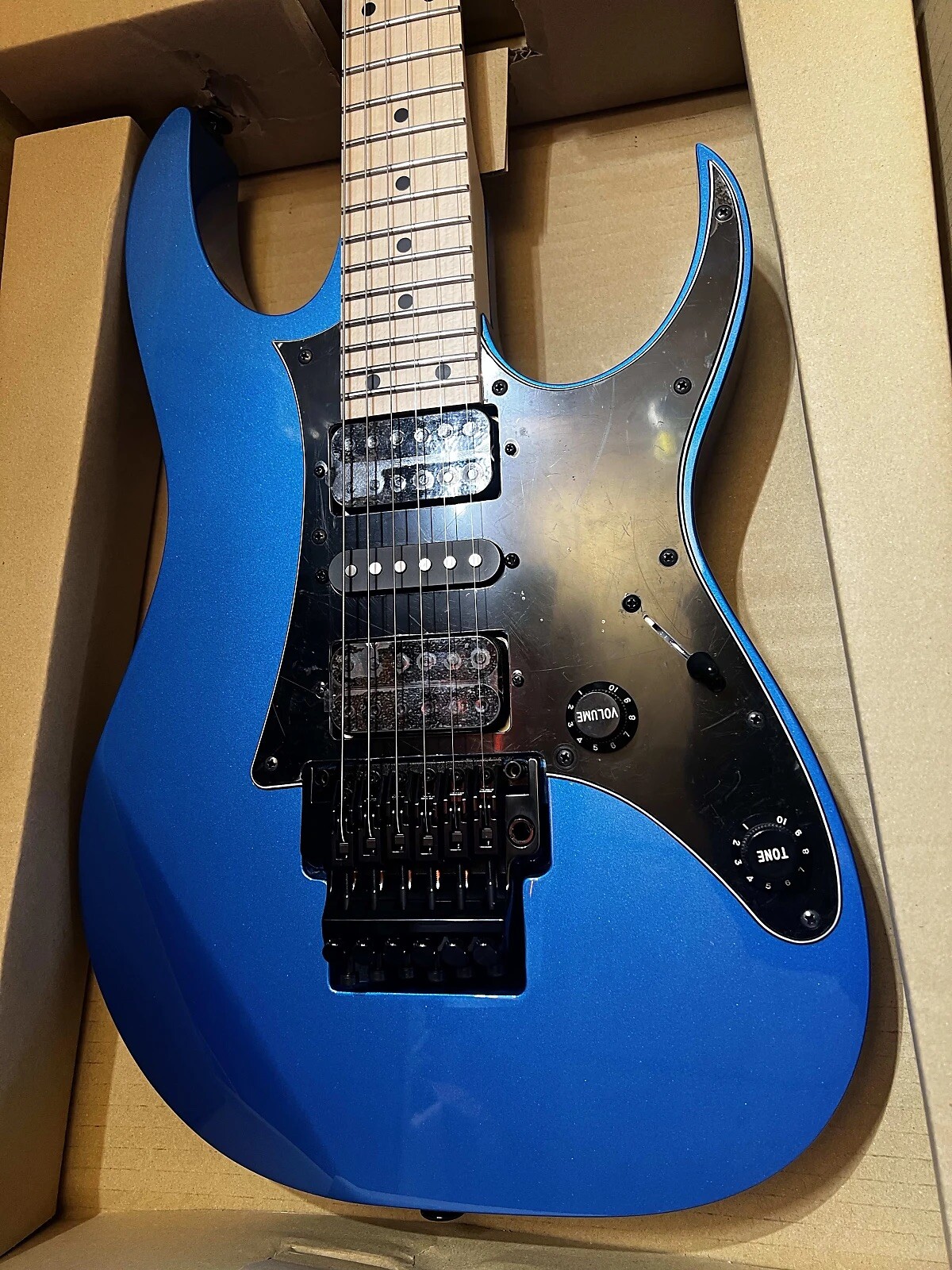 Ibanez RG550-EB Genesis Collection – Electric Blue