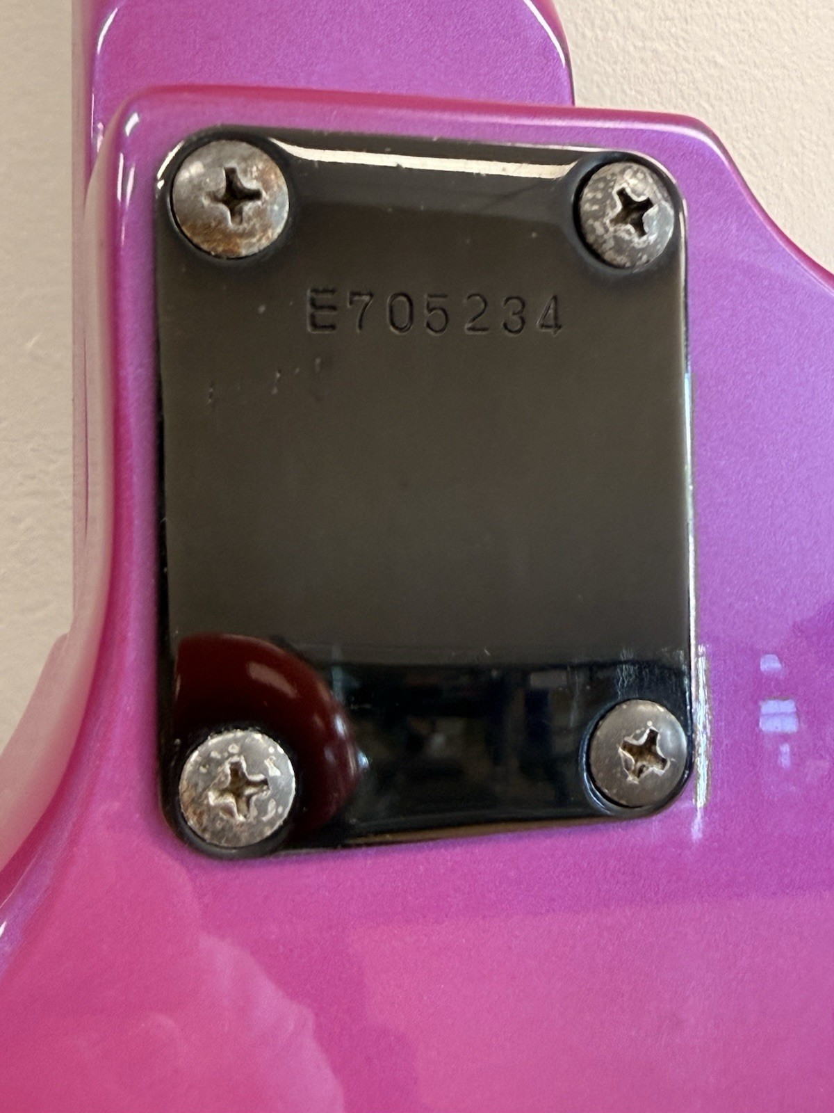 B.C. Rich Rave Warlock Bass Pearl Ultraviolet Pink Purple 4-String Electric Bass