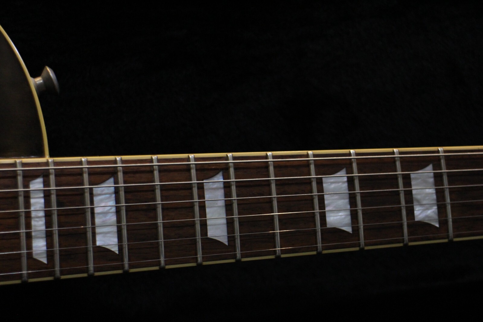USED Edwards Limited Model Electric Guitar E-LP GT213 230427