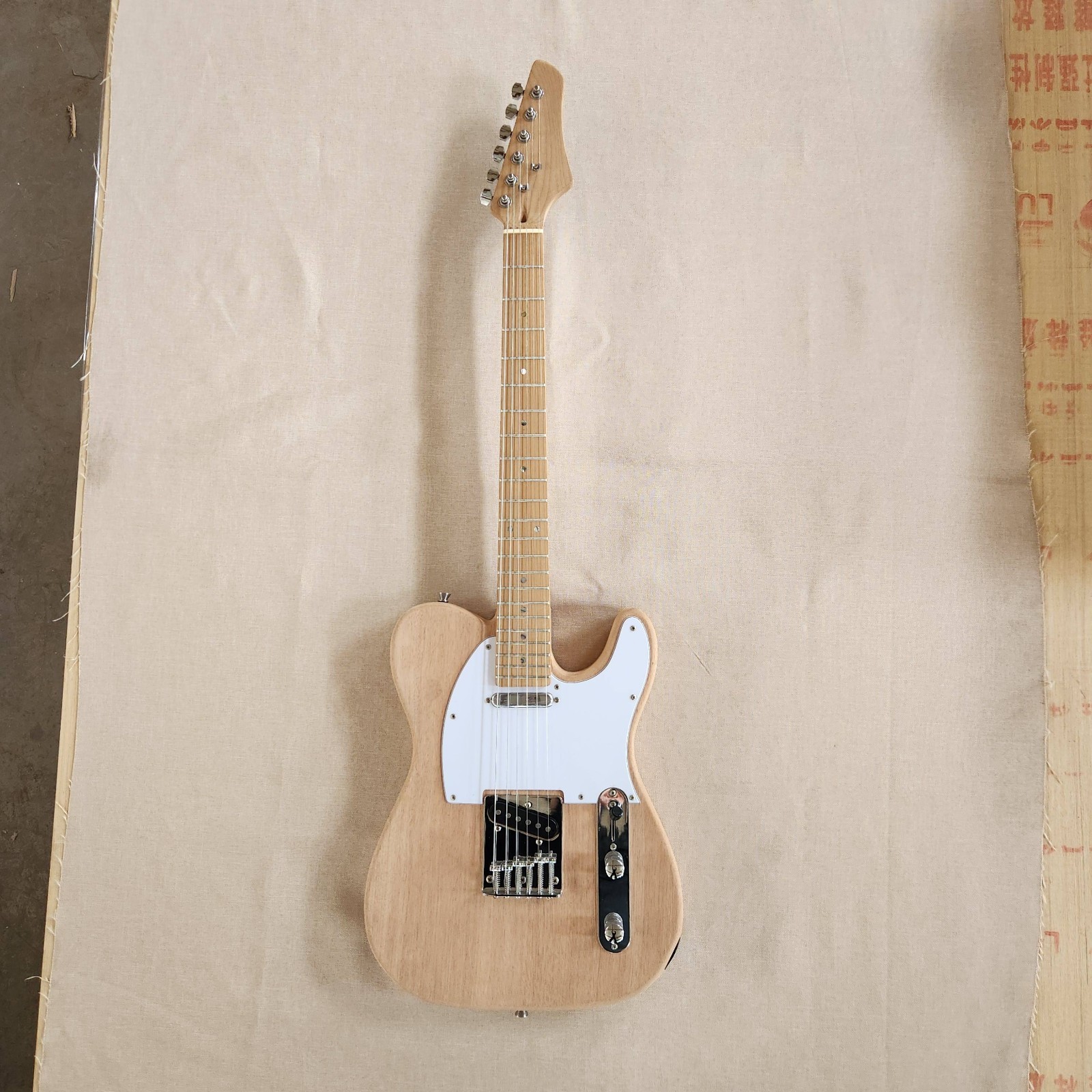 DIY Electric Guitar Unfinished Kit Maple Fretboard Fixed Bridge Mahogany Body
