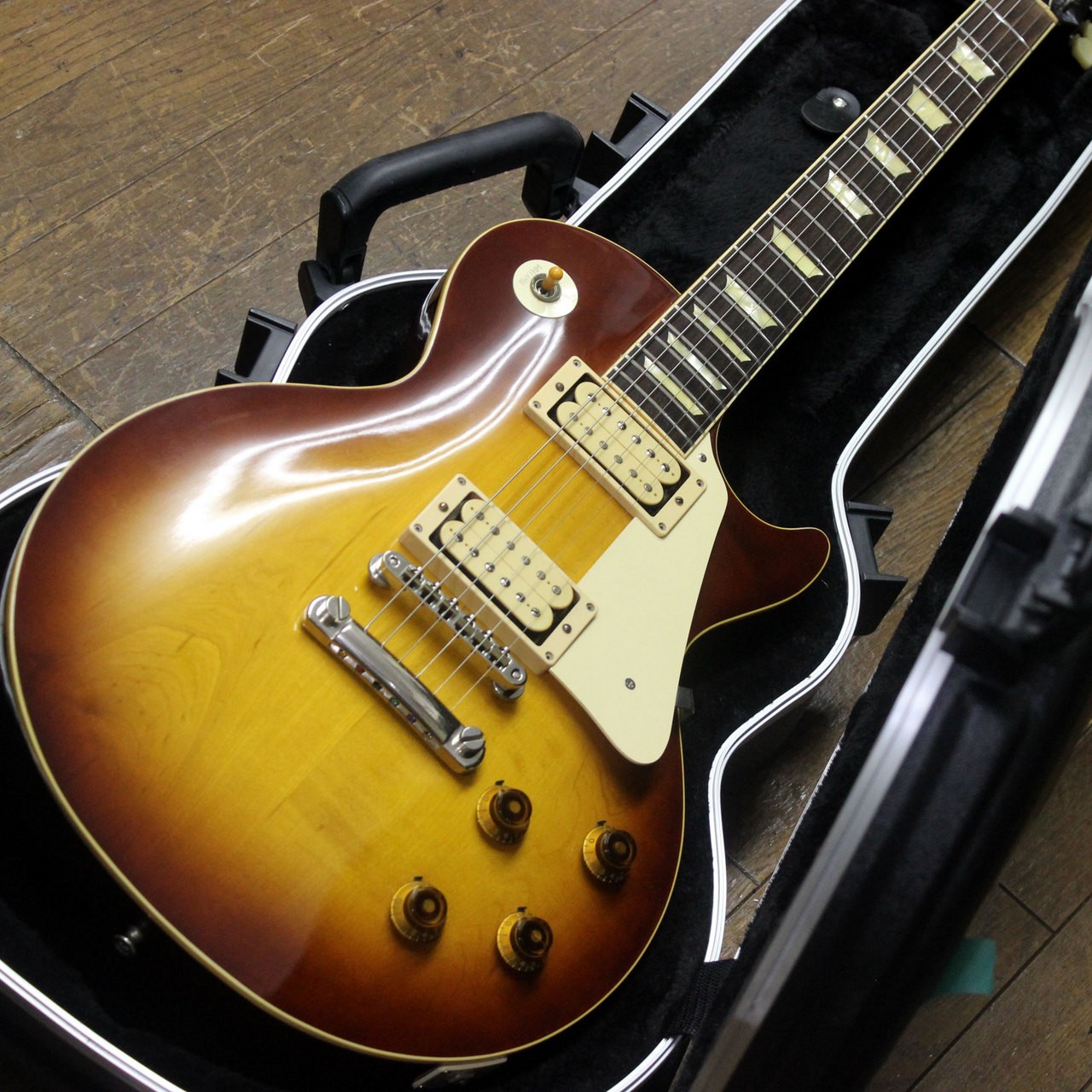 Love Rock LS100 Les Paul Type Electric Guitar 1981 Made in Japan