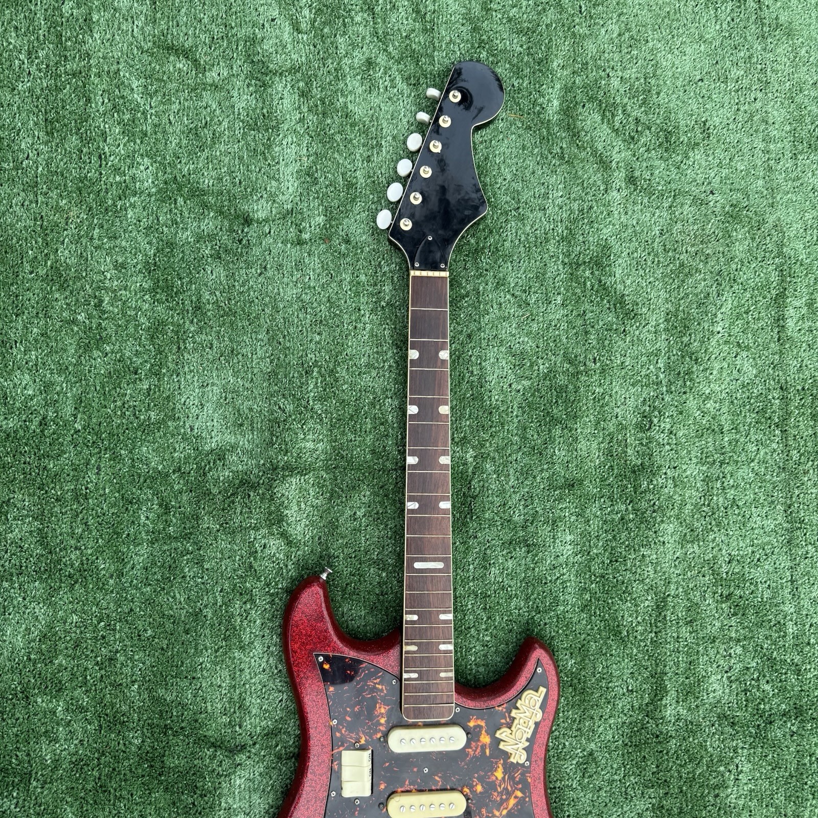 Vtg Norma Red Sparkle EG470 Electric Guitar Glitter Three Pickup Needs Truss Rod