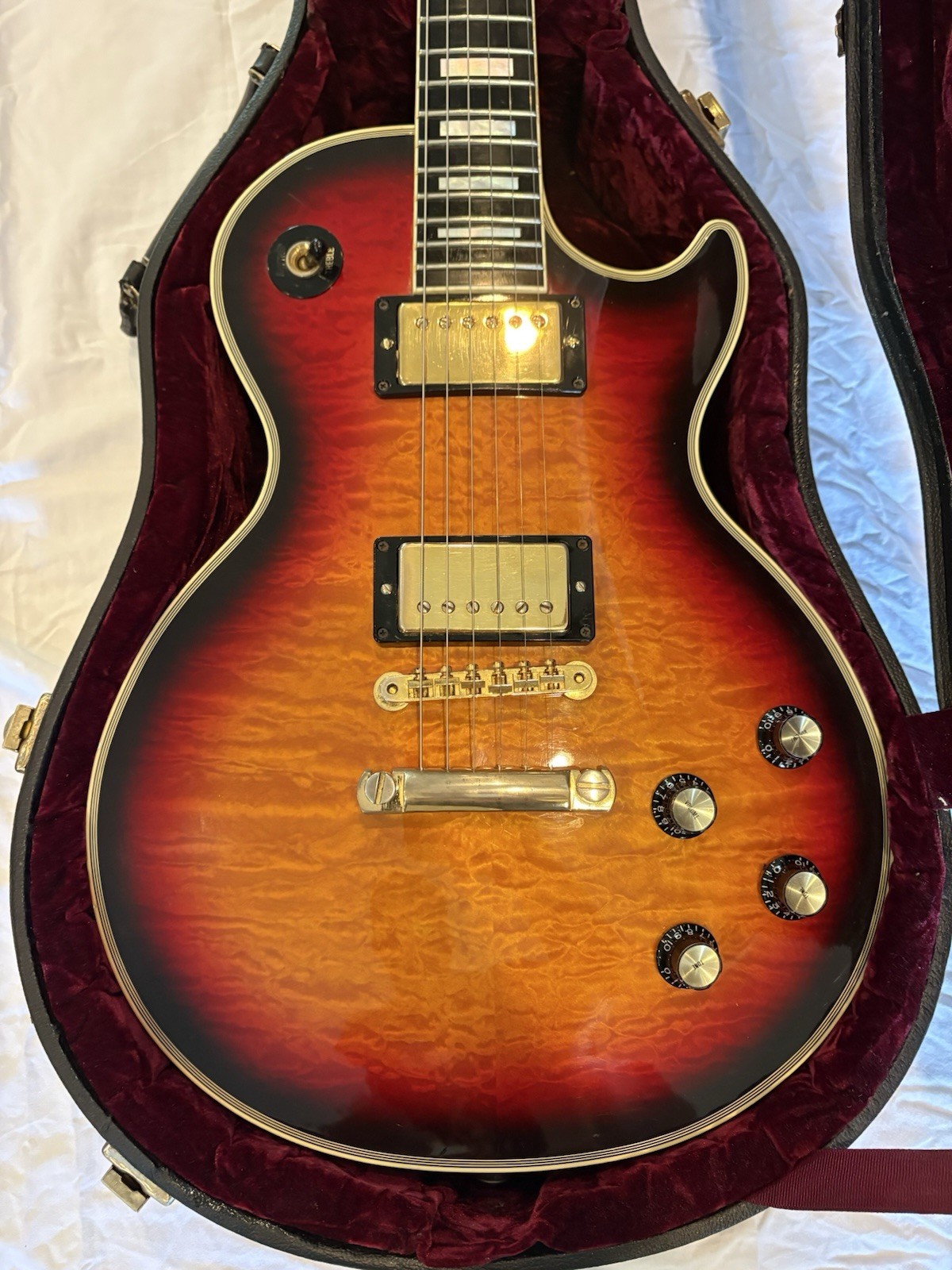 Gibson 2006 Custom Shop ’68 Les Paul Custom’ Reissue – Quilted Tri-burst