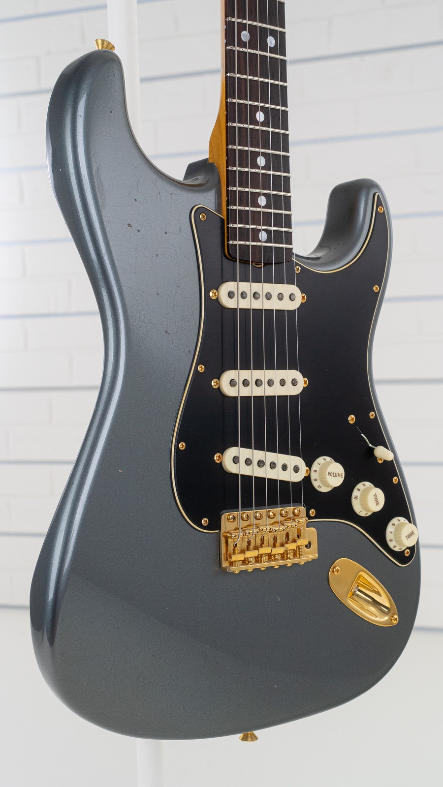 Fender Custom Shop Ltd 1965 Dual-Mag Strat Journeyman Relic, Charcoal Frost