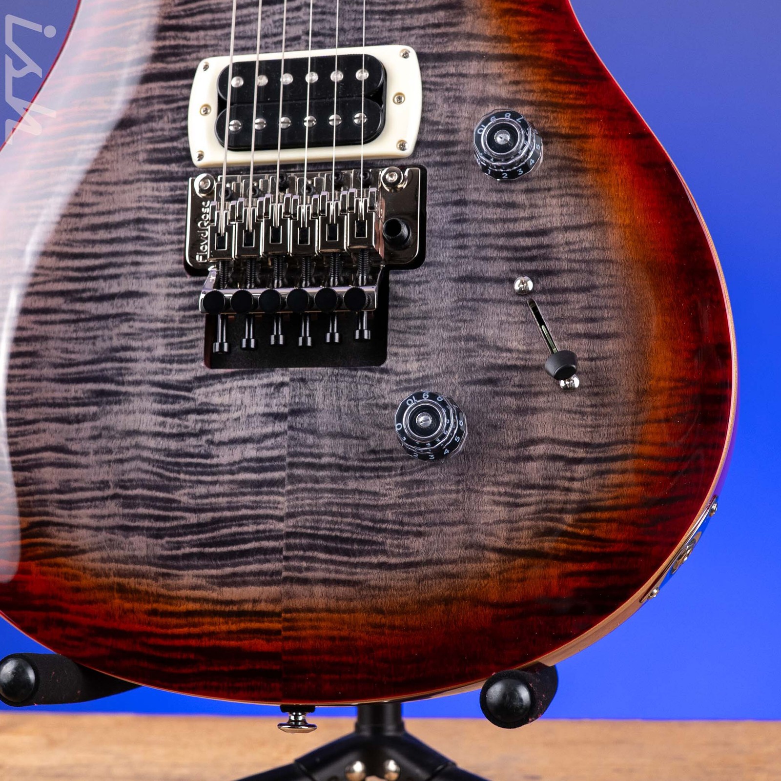PRS SE Custom 24 Floyd Electric Guitar Charcoal Cherry Burst