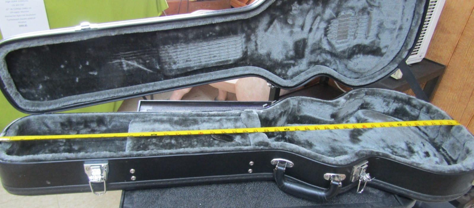2007 Epiphone Les Paul Ultra Electric Guitar with Hard Case