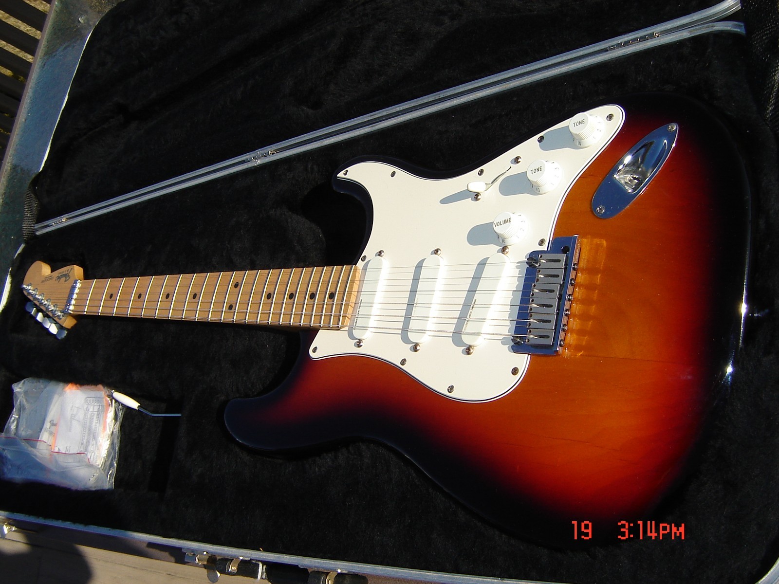 1989 FENDER STRATOCASTER PLUS ORIGINAL OWNER