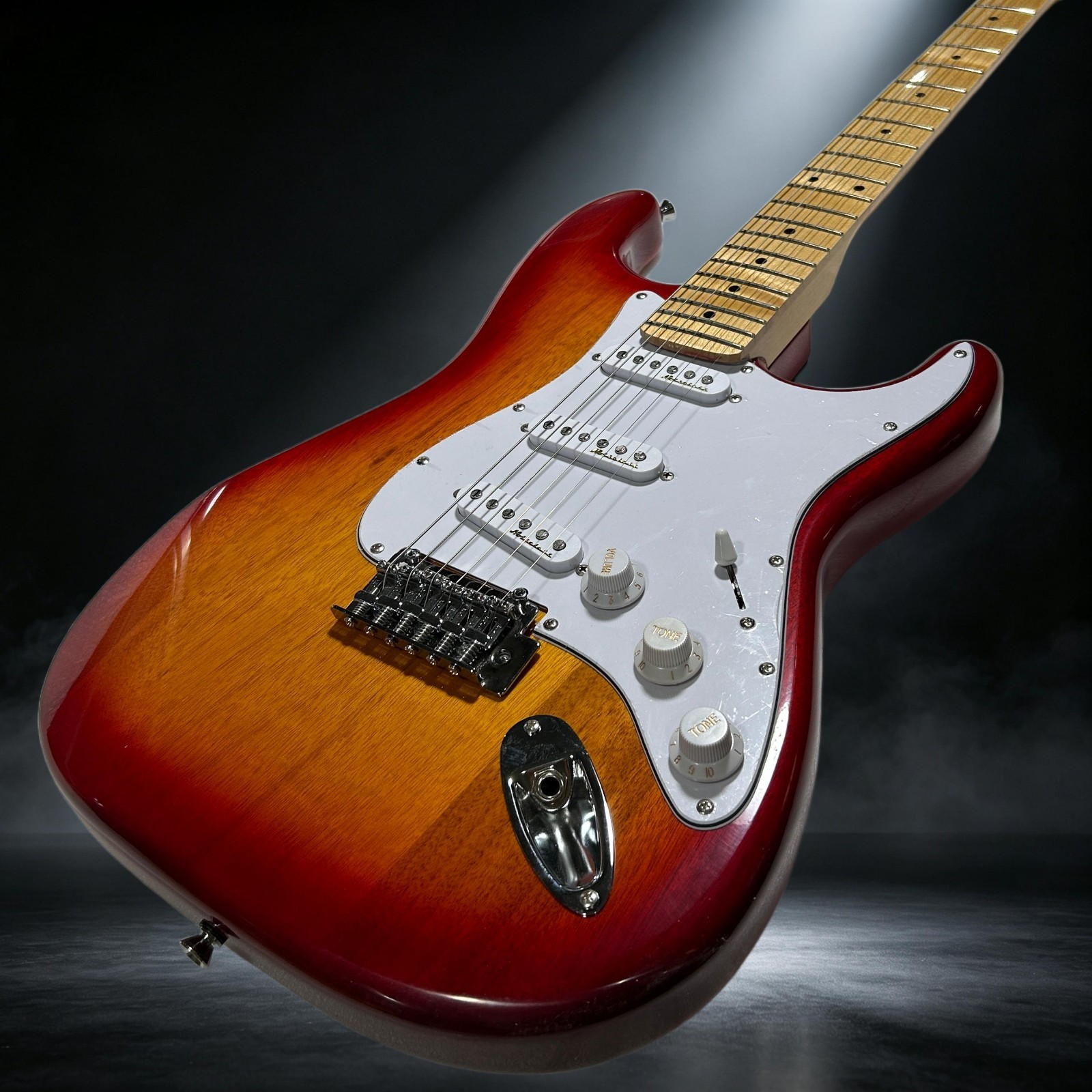 Electric Guitar Mahogany Body Maple Fretboard Cherry Sunburst Color ST Guitar
