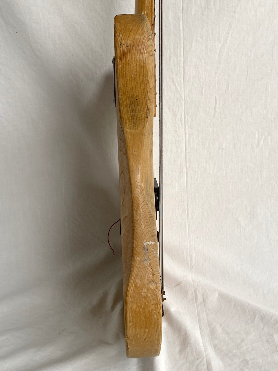 Vintage VANTAGE Avenger Electric Bass. Natural Wood JAPAN. Rare