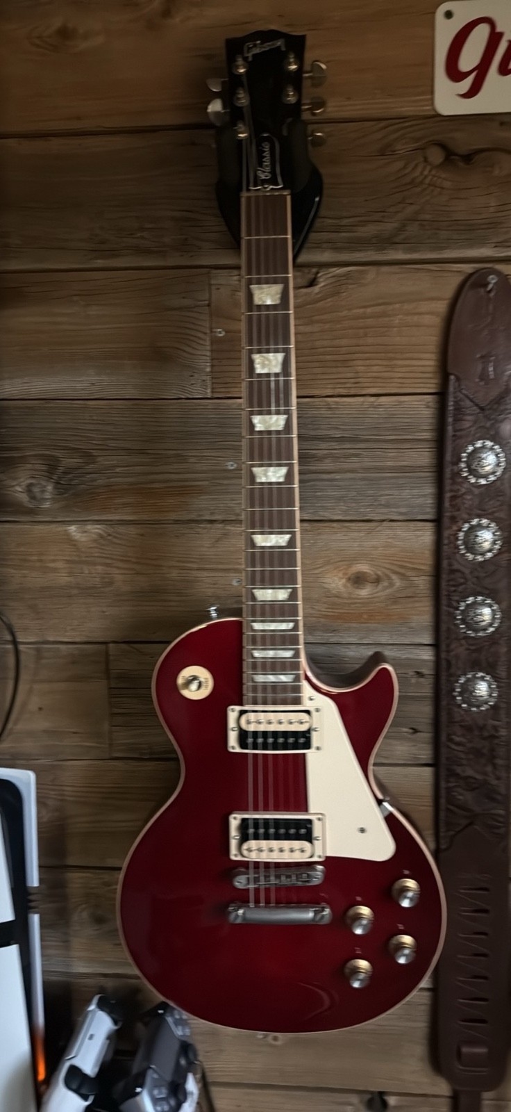 Gibson Les Paul Classic Electric Guitar – Translucent Cherry