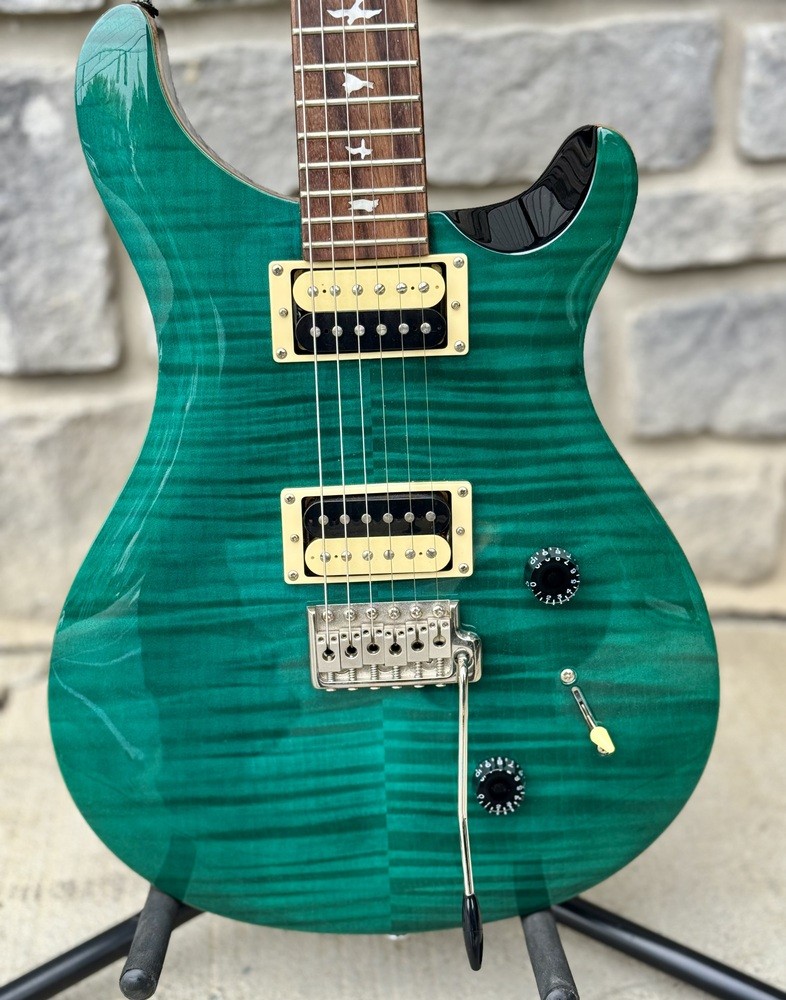 Paul Reed Smith (PRS) SE Custom 22 6-String Electric Guitar w/ PRS Gig Bag