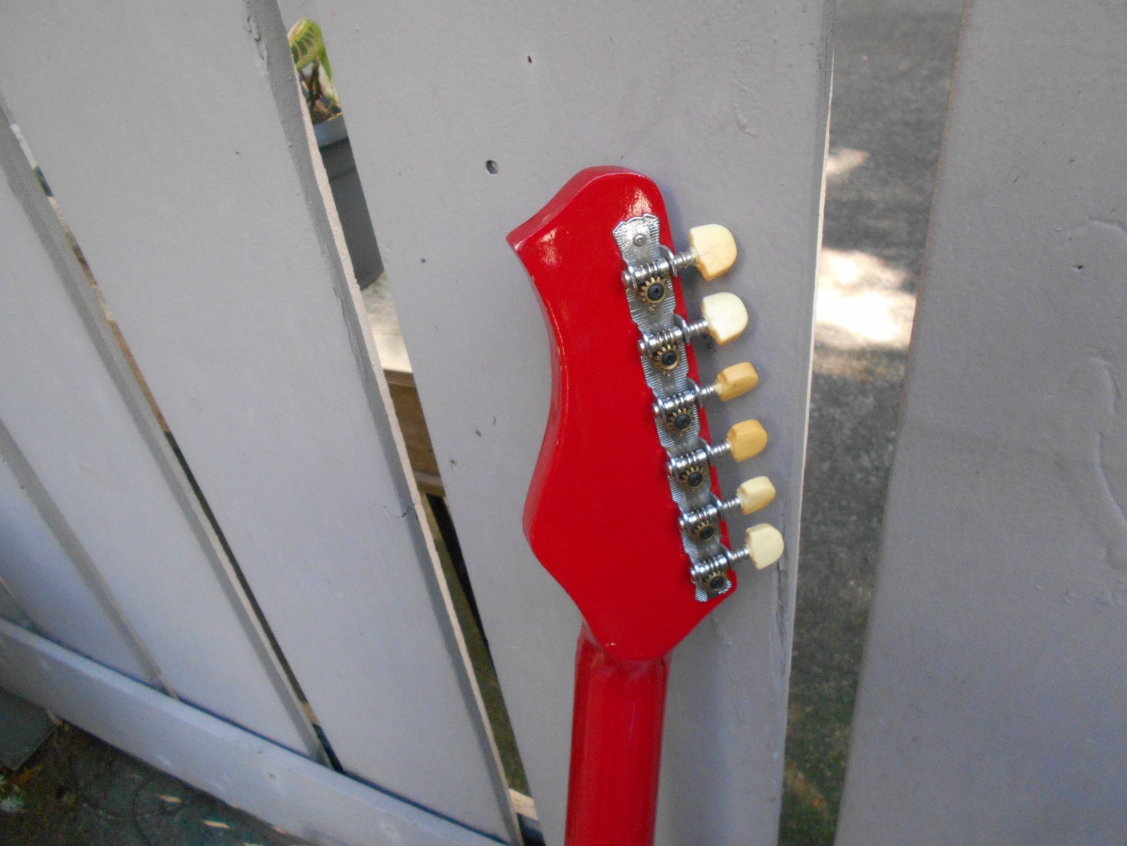 1980s 90s The Shredder Solid Body Travel size/ Mini Electric Guitar 30.5 inch