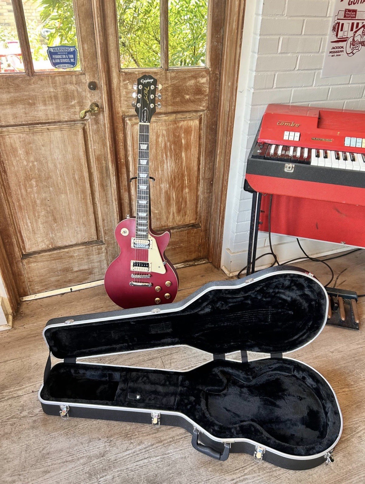 2019 Epiphone Les Paul Traditional Pro IV Worn Wine Red Electric Guitar