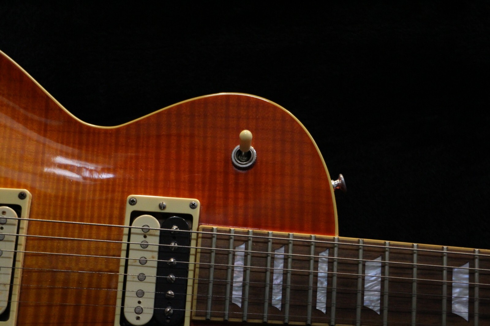 USED Edwards Limited Model Electric Guitar E-LP GT214 230427
