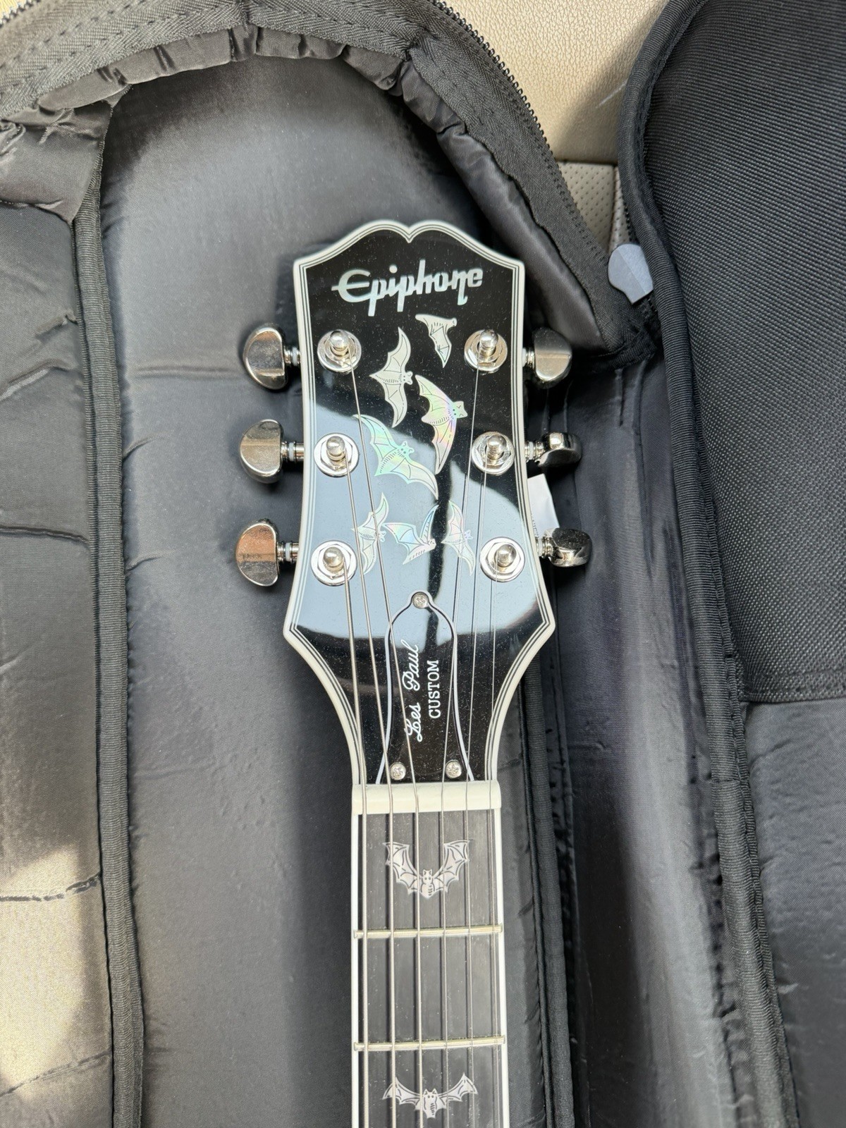 Epiphone Les Paul Custom – Bats in Flight Model + Fender LT-25 Amp