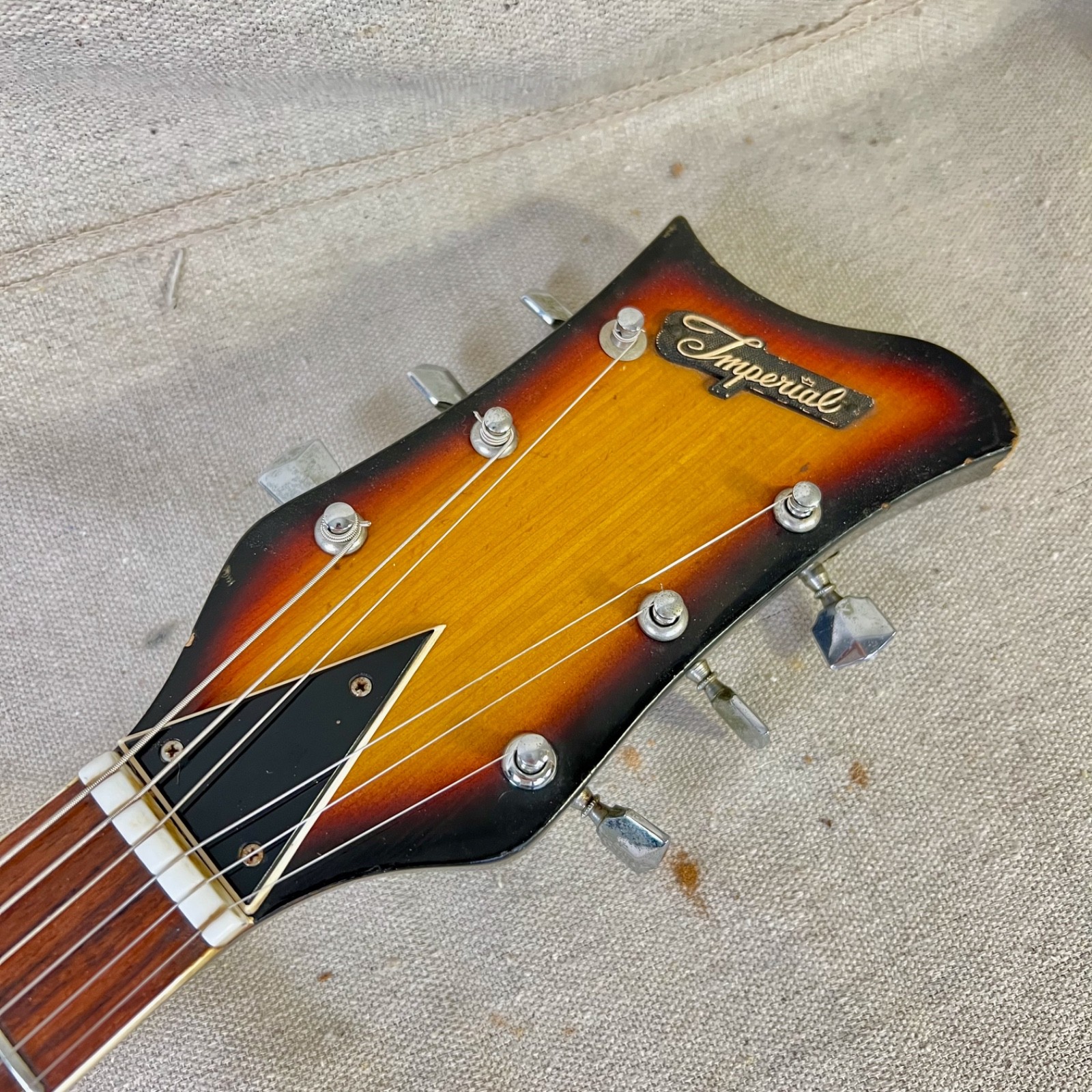 Imperial S-2T 1966 Sunburst MIJ Teisco Crucianelli Guyatone Fujigen Apollo
