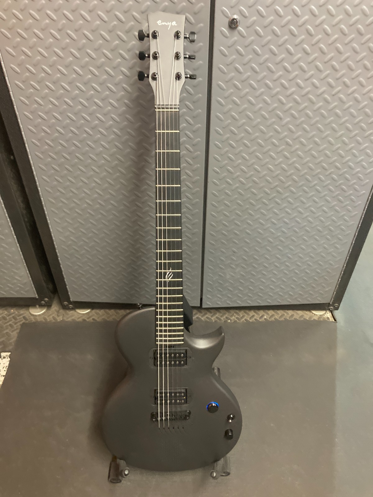 ENYA NOVA GO SONIC Carbon Fiber Travel Guitar. With Soft Case