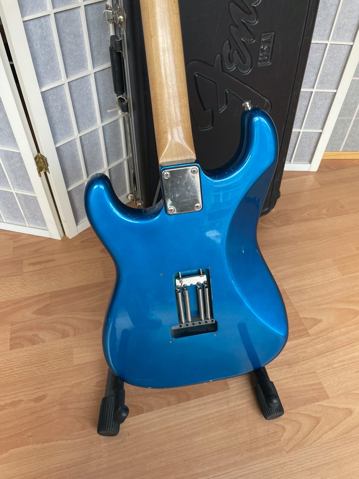 FENDER Stratocaster Japan E-Guitar I021928 Approx. 1989/1990 I Series Blue Case