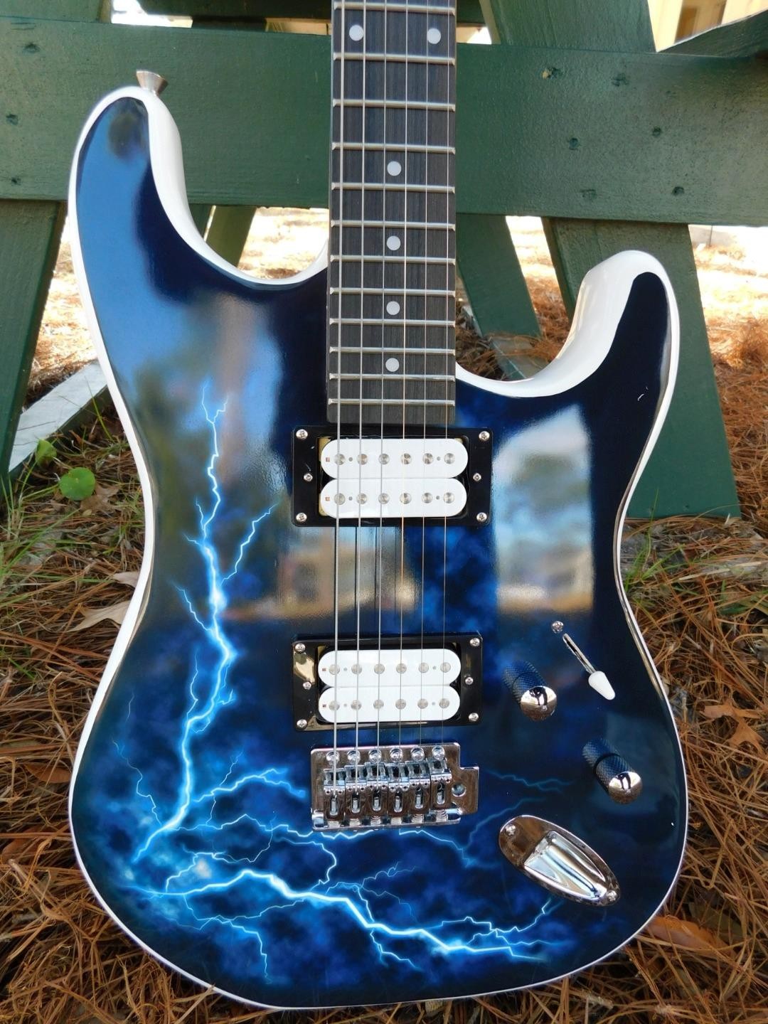Unbranded “Custom Shack ” Strat, White Squier Humbuckers, Capacitor Upgrade