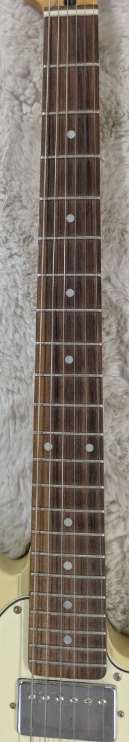 2000 Squier by Fender Standard Series Fat Telecaster – Arctic White Finish + bag