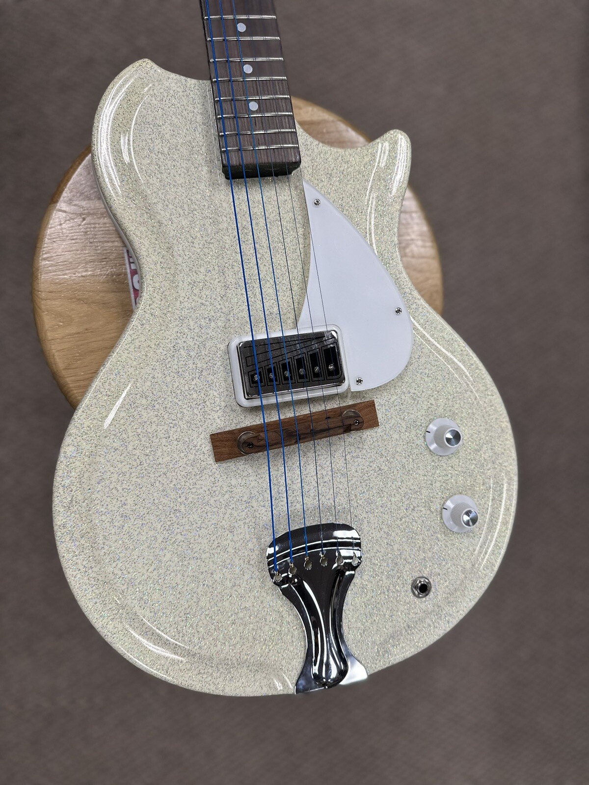 2017 Supro 1572SW Belmont Americana Series Electric Guitar w/ Locking Tuners