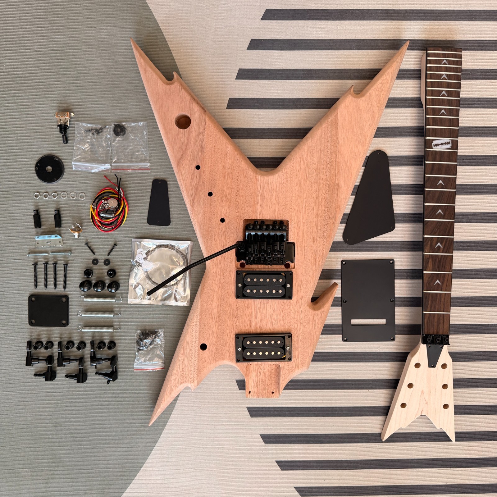 DIY Junior V‑Style electric guitar kit Maple Neck BK part Tremolo System razor