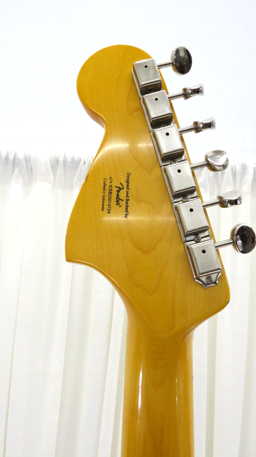 2025 Fender Squier Classic Vibe Bass VI 3-Color Sunburst W/Tremolo Bar